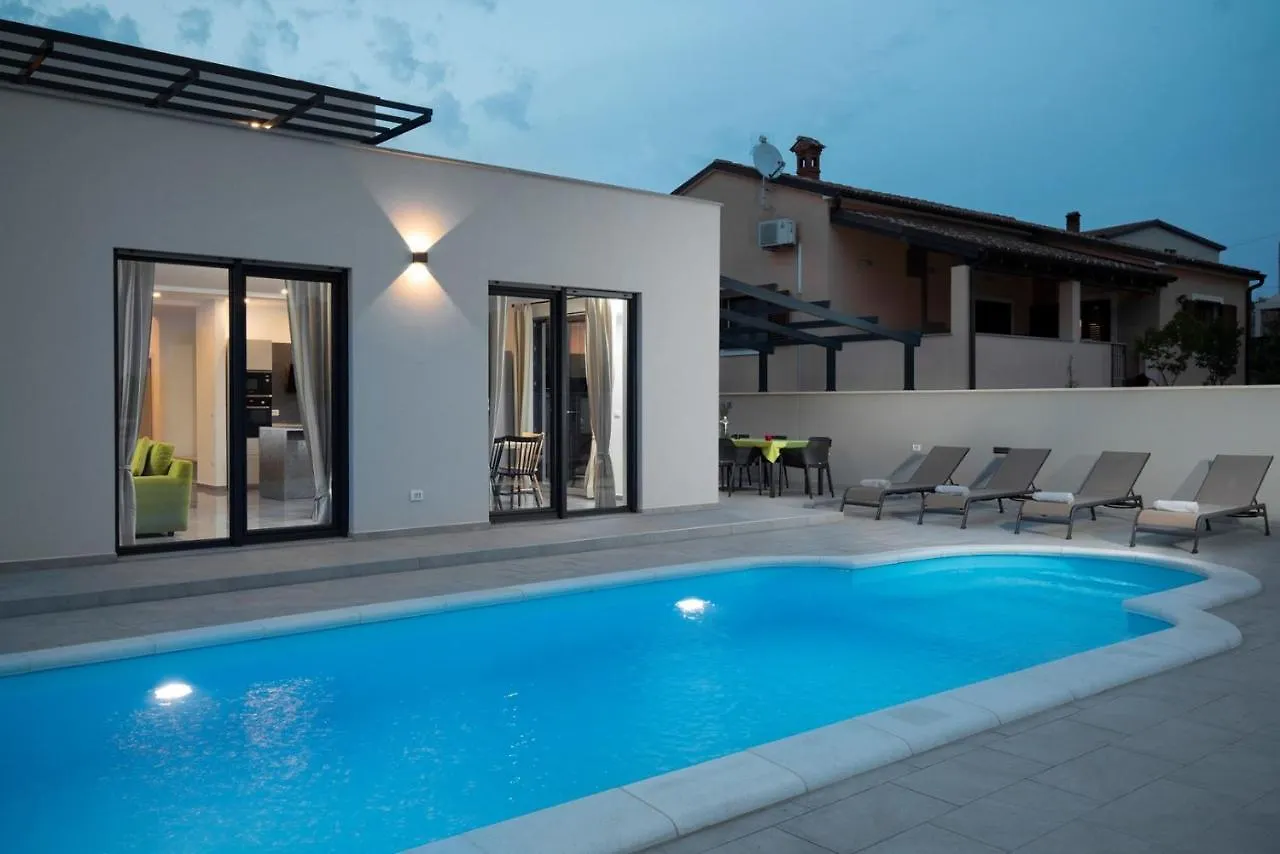 Villa Perle Póla